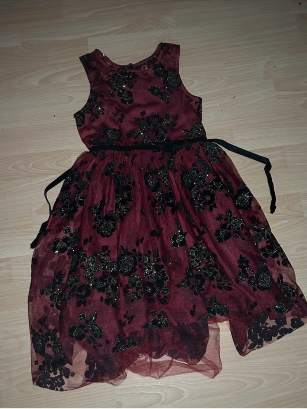 Girls violet/burgundy velvet dress